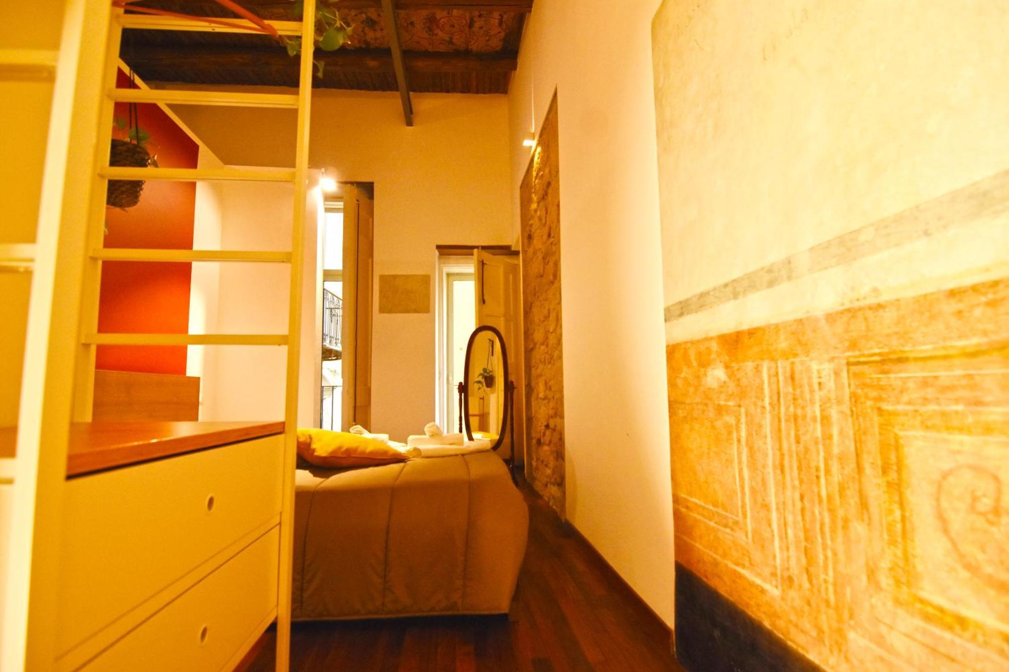 شقة La Casa Di Apollo نابولي المظهر الخارجي الصورة